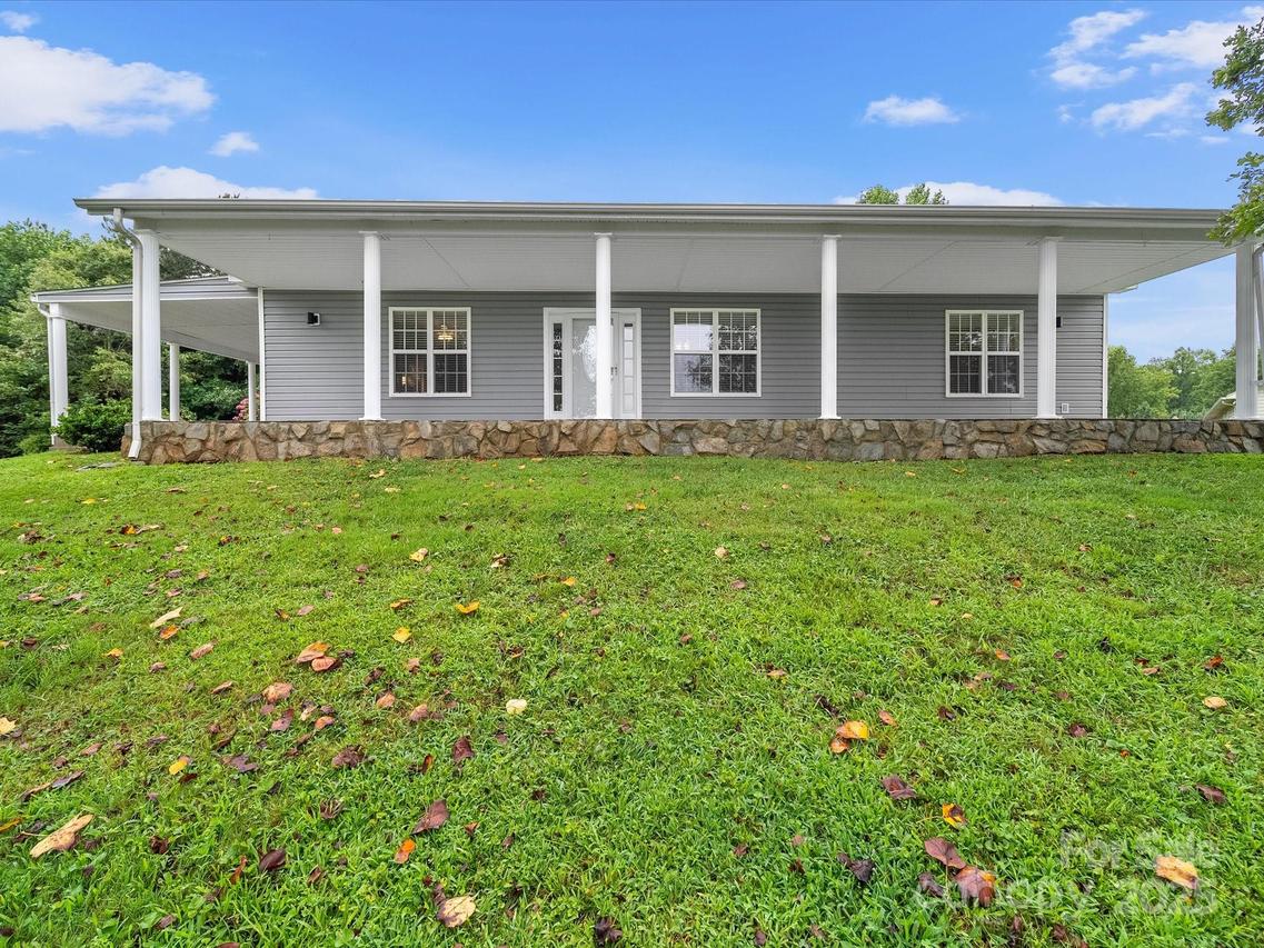 1585 Nathanial St., Newton, NC 28658