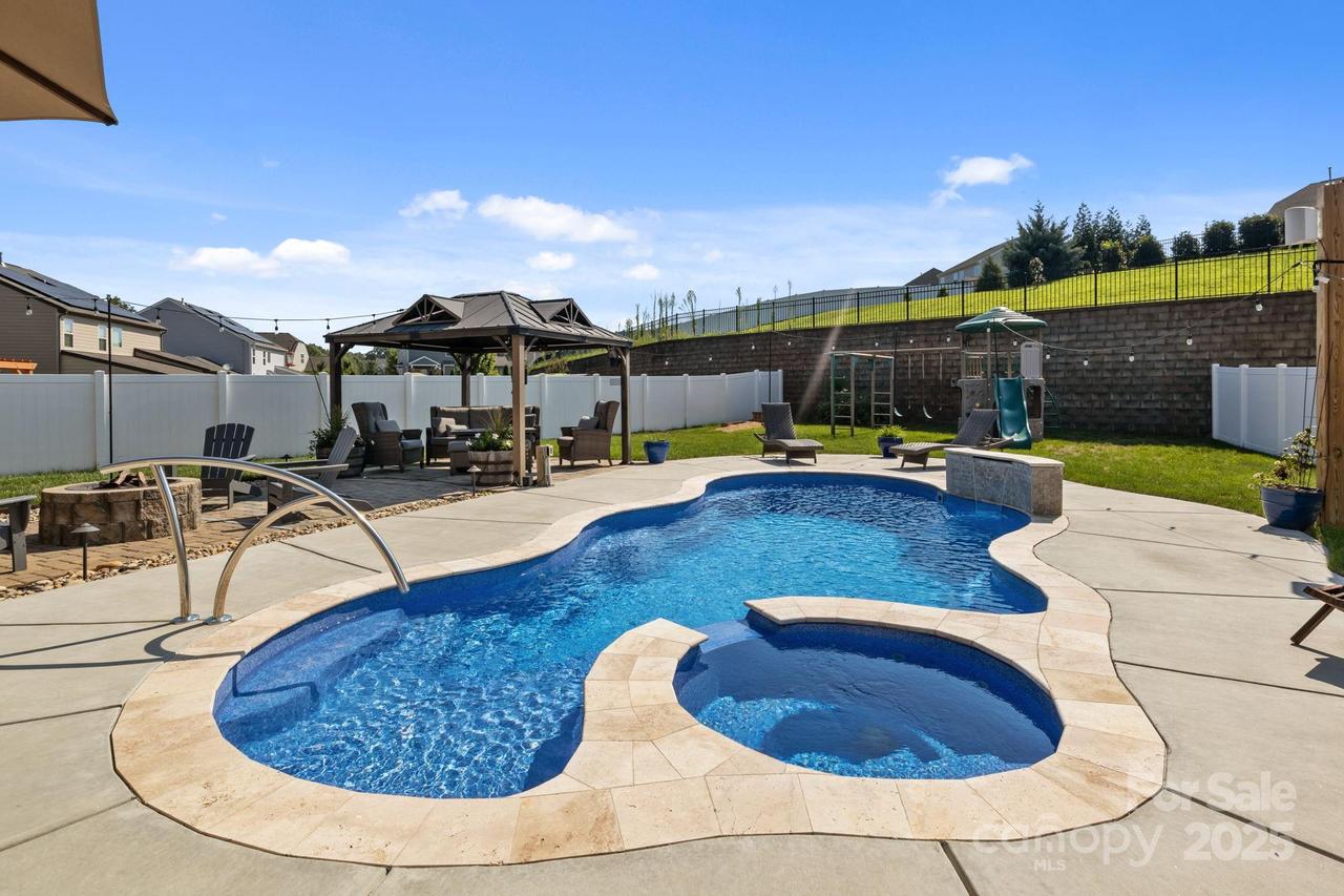 187 Bushney Loop #75, Mooresville, NC 28115