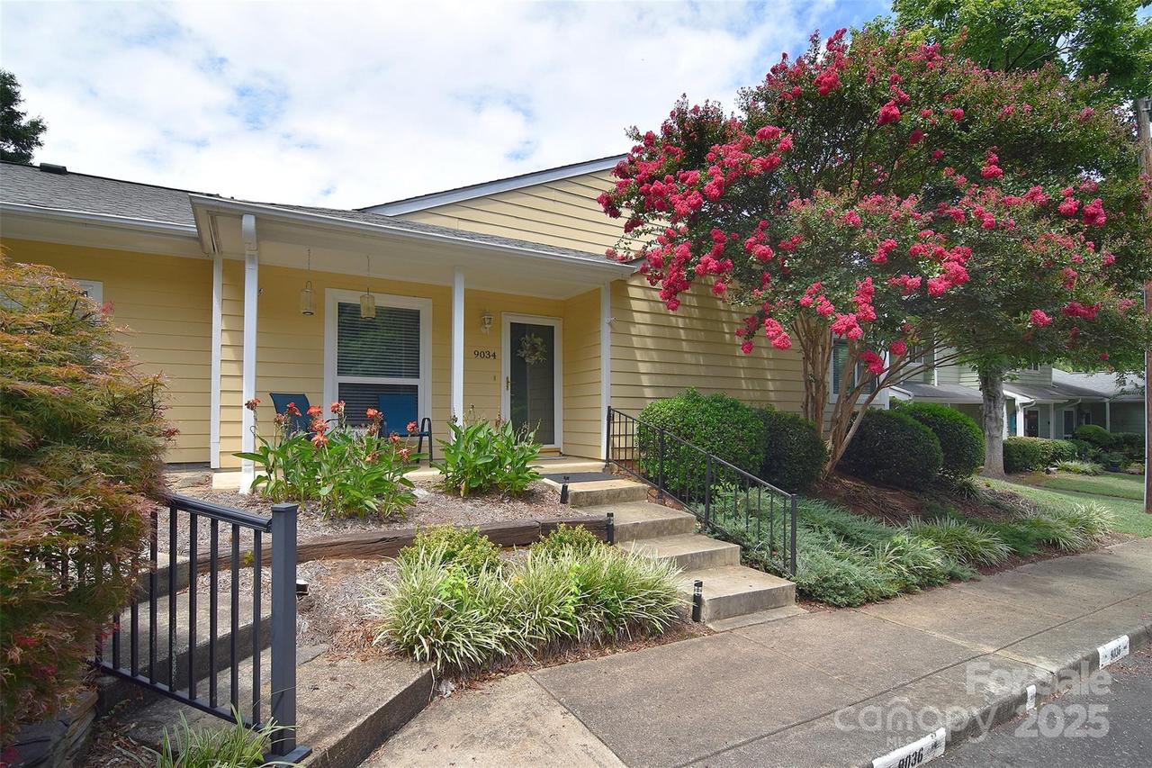 9034 Mcalpine Cove Ct., Charlotte, NC 28270