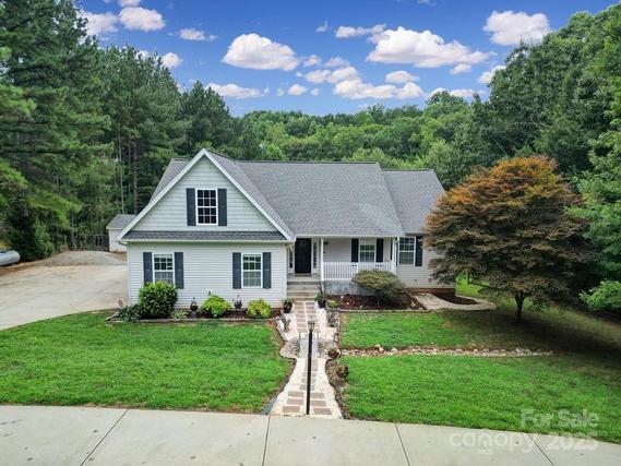 New Homes For Sale This Week That Attend East Lincoln Middle: August 1st to August 7th