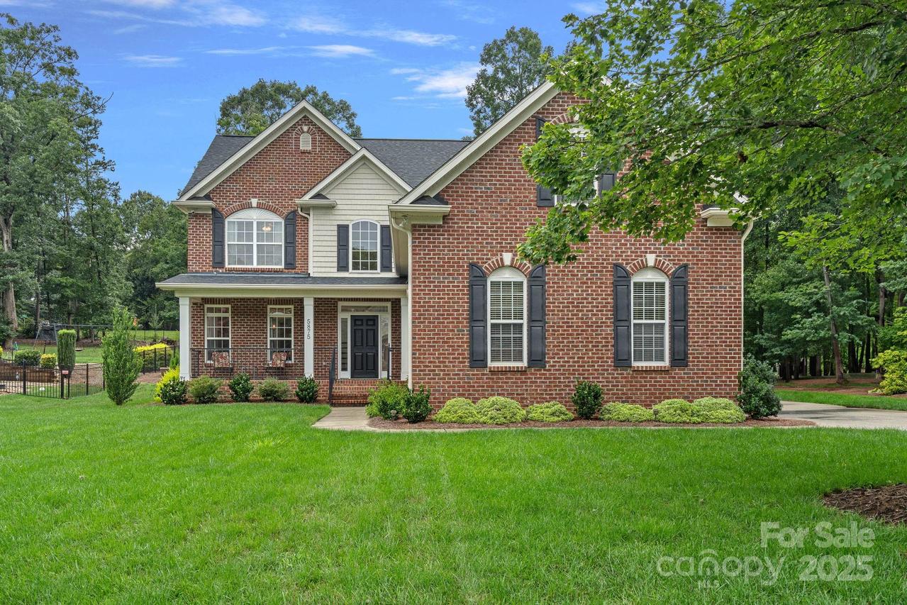 5875 Tipperary Dr., Denver, NC 28037