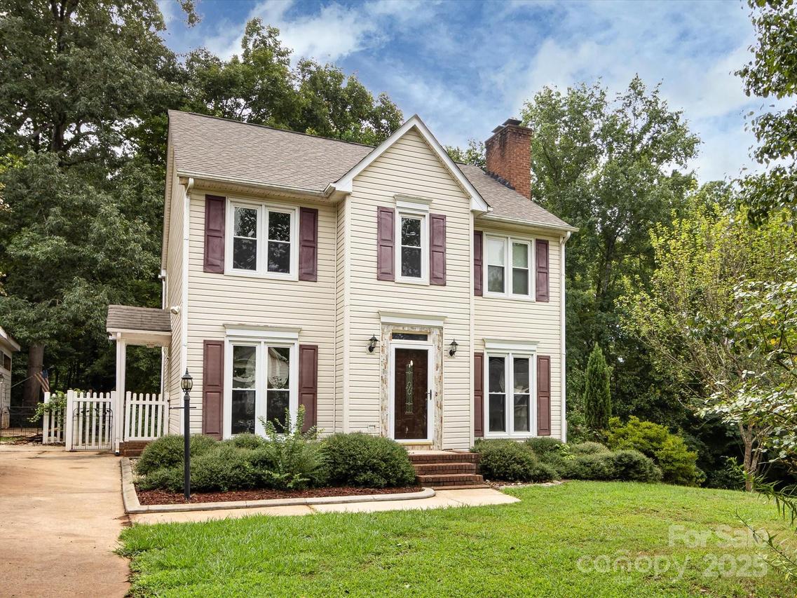 207 Crossing Ave., Belmont, NC 28012