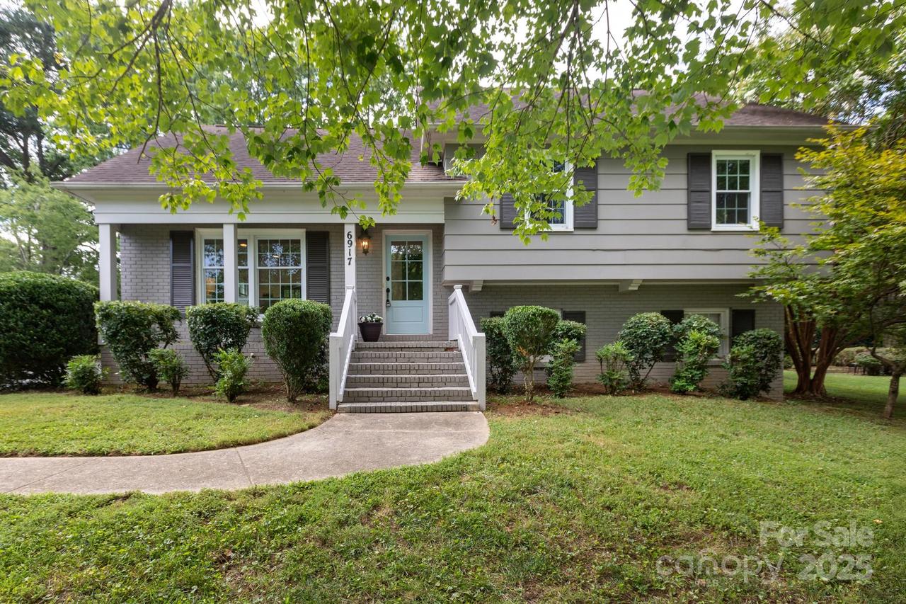 6917 Lancer Dr., Charlotte, NC 28226