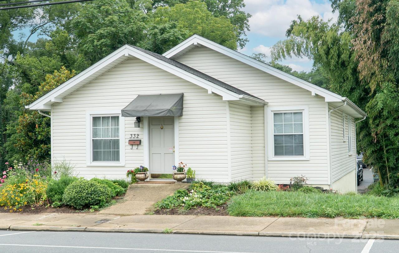 332 Mulberry St., Lenoir, NC 28645