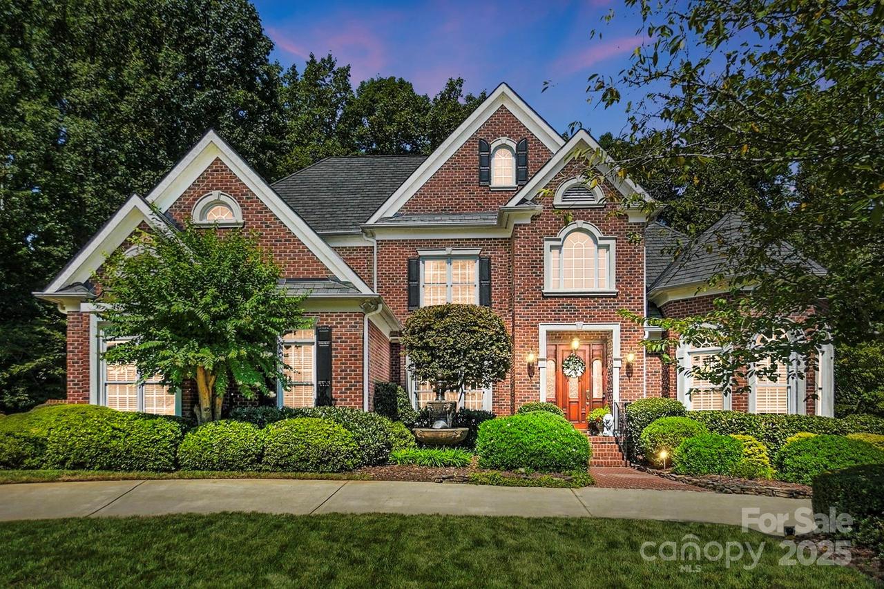 6525 Robin Hollow Dr., Mint Hill, NC 28227