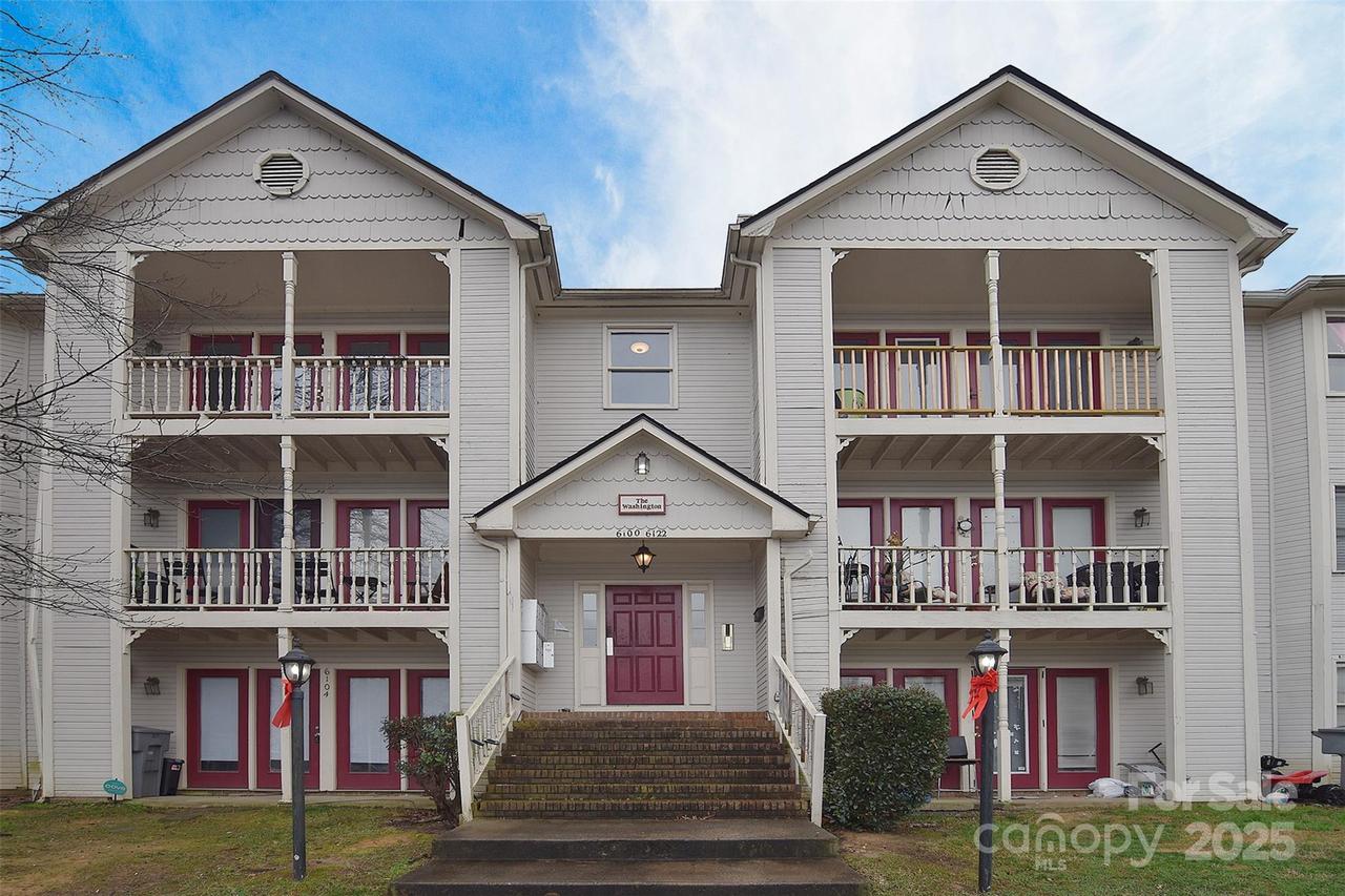 6120 Meadow Rose Ln., Charlotte, NC 28215