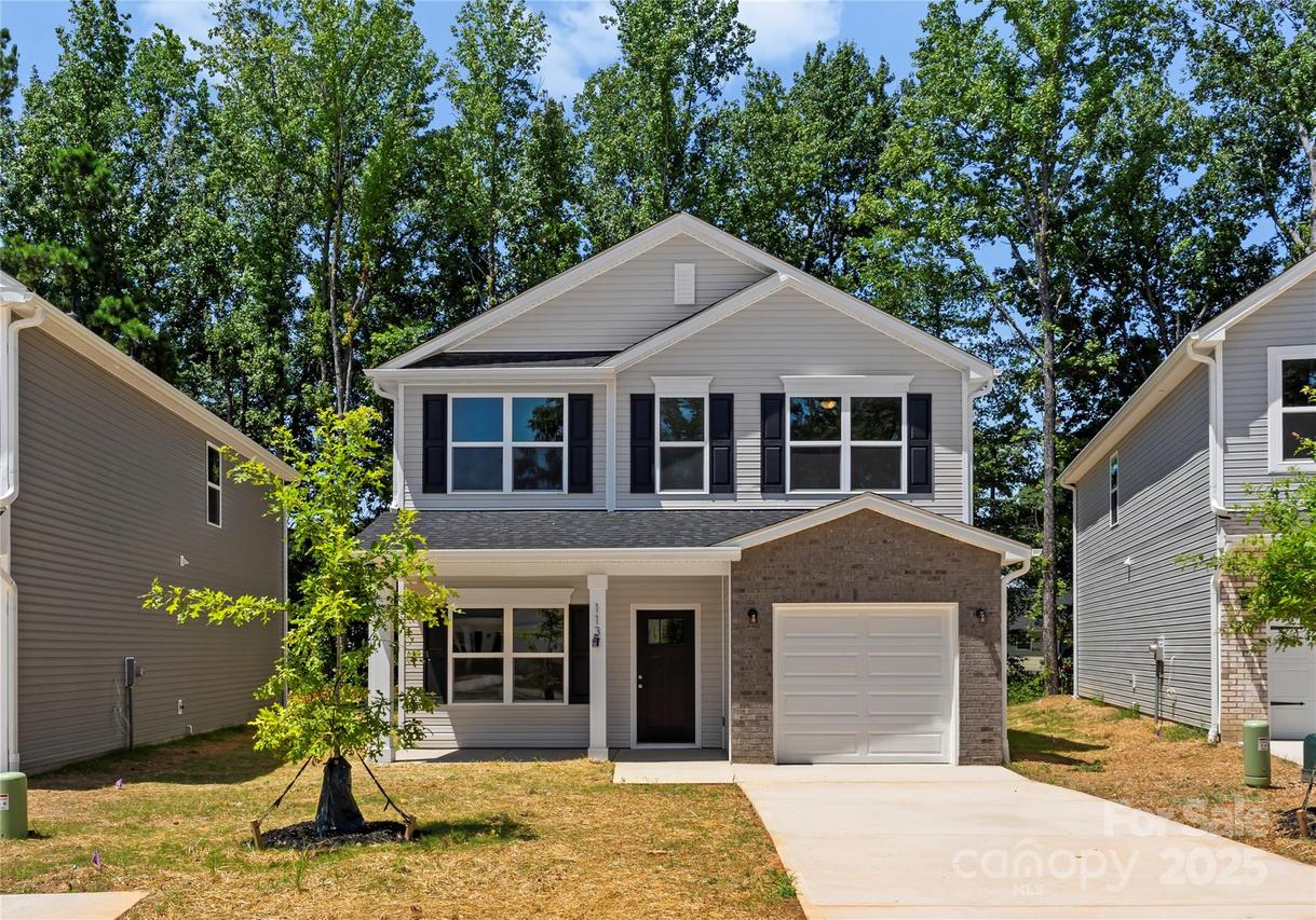 1137 Thayer Glen Ct., Charlotte, NC 28213