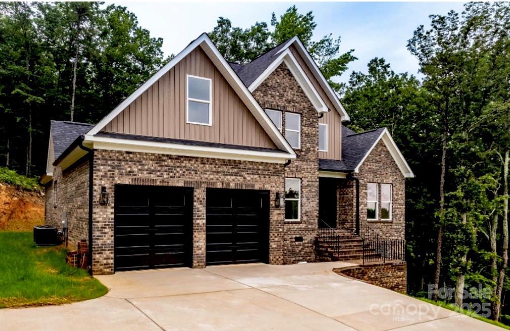 240 Mark Ryan Ln., Dallas, NC 28034