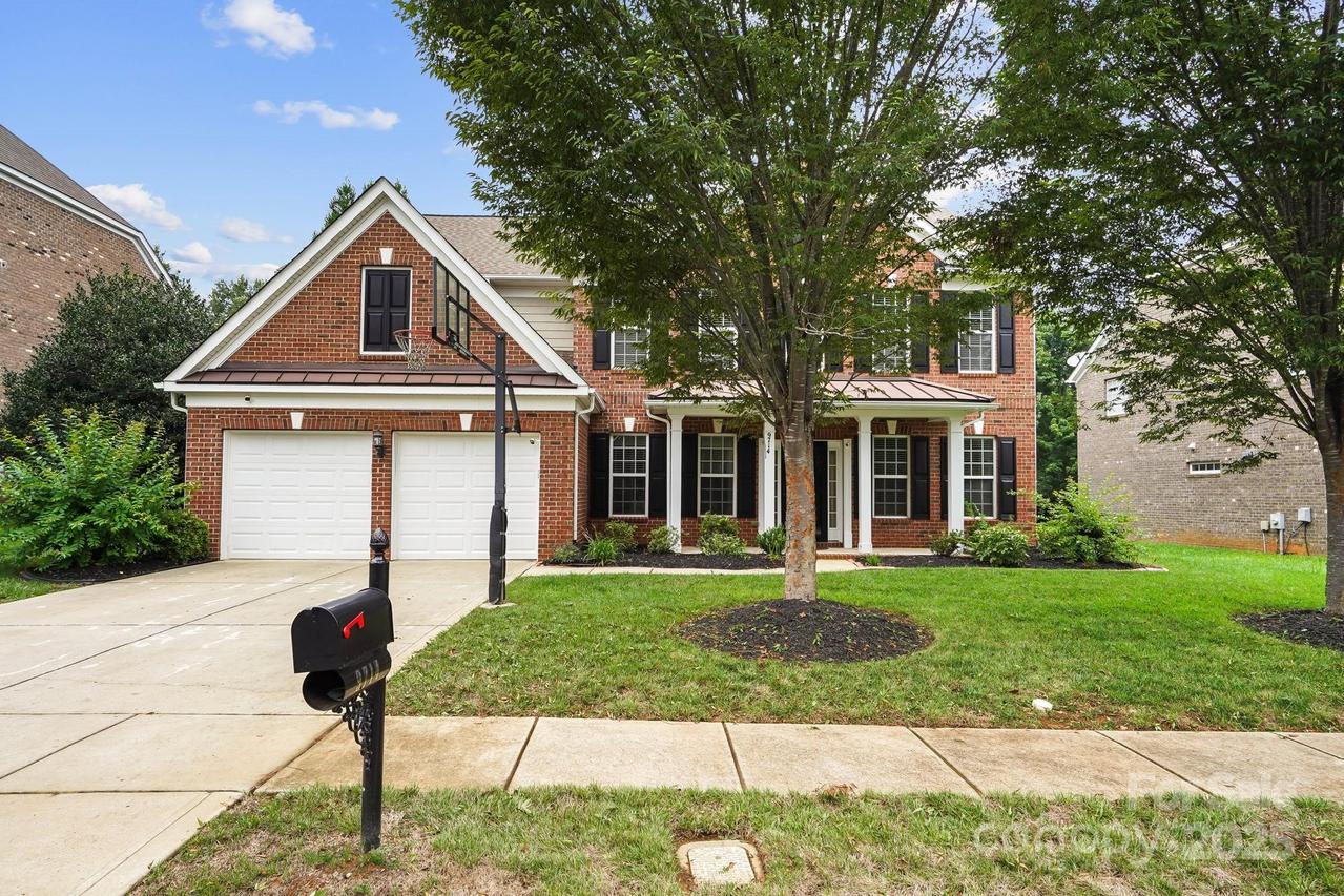 9714 Woburn Rd., Charlotte, NC 28277