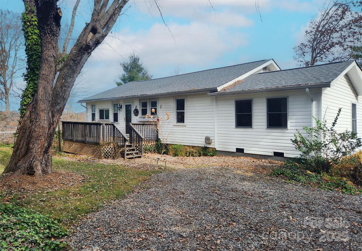 11 Fishers Mill Rd., Arden, NC 28704