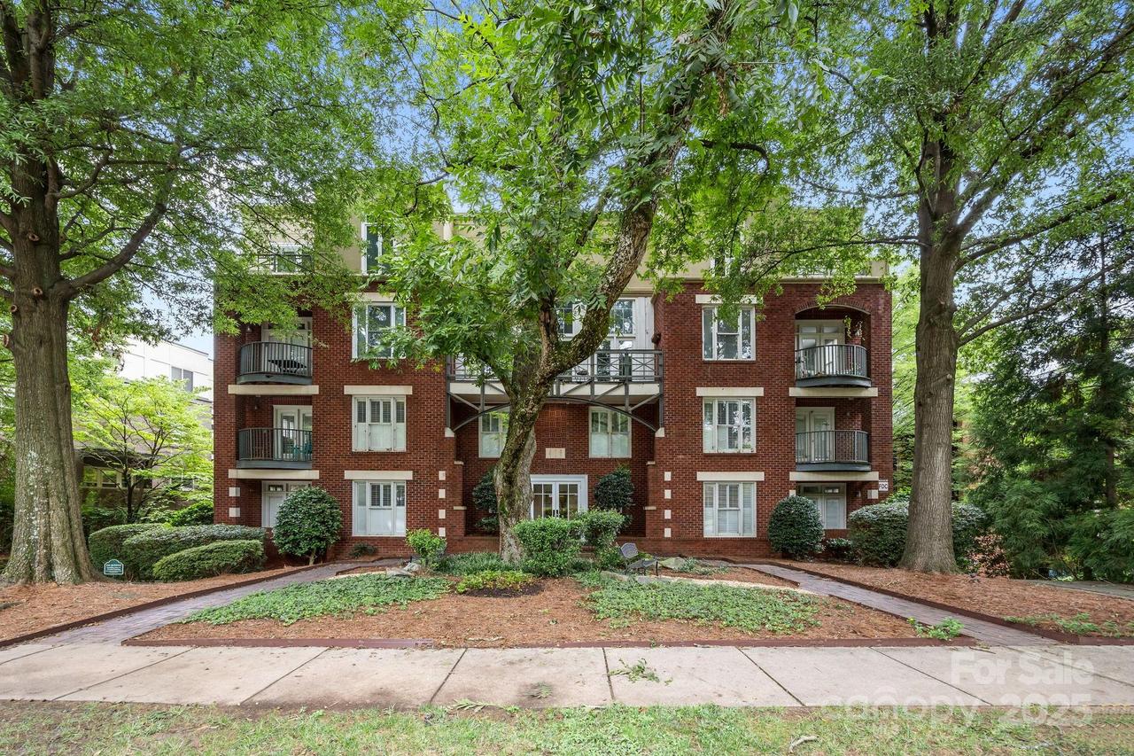 416 Queens Rd. #19, Charlotte, NC 28207