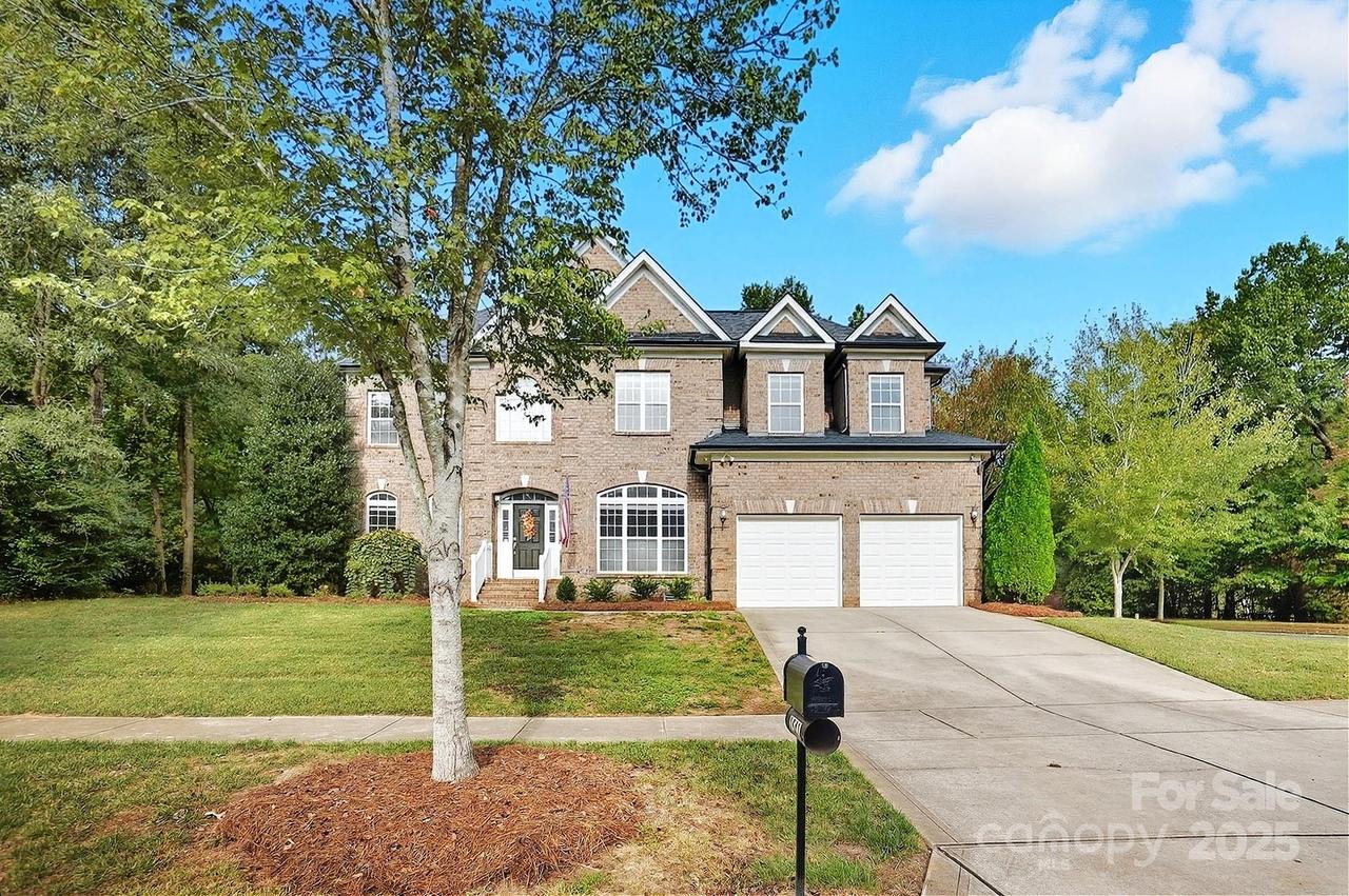 1541 Golden Rain Dr., Matthews, NC 28104