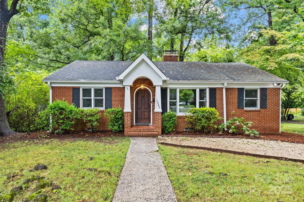1345 Pinecrest Ave., Charlotte, NC 28205