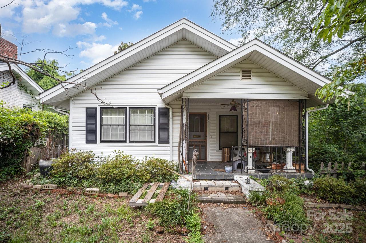 310 E 3rd Ave., Gastonia, NC 28054