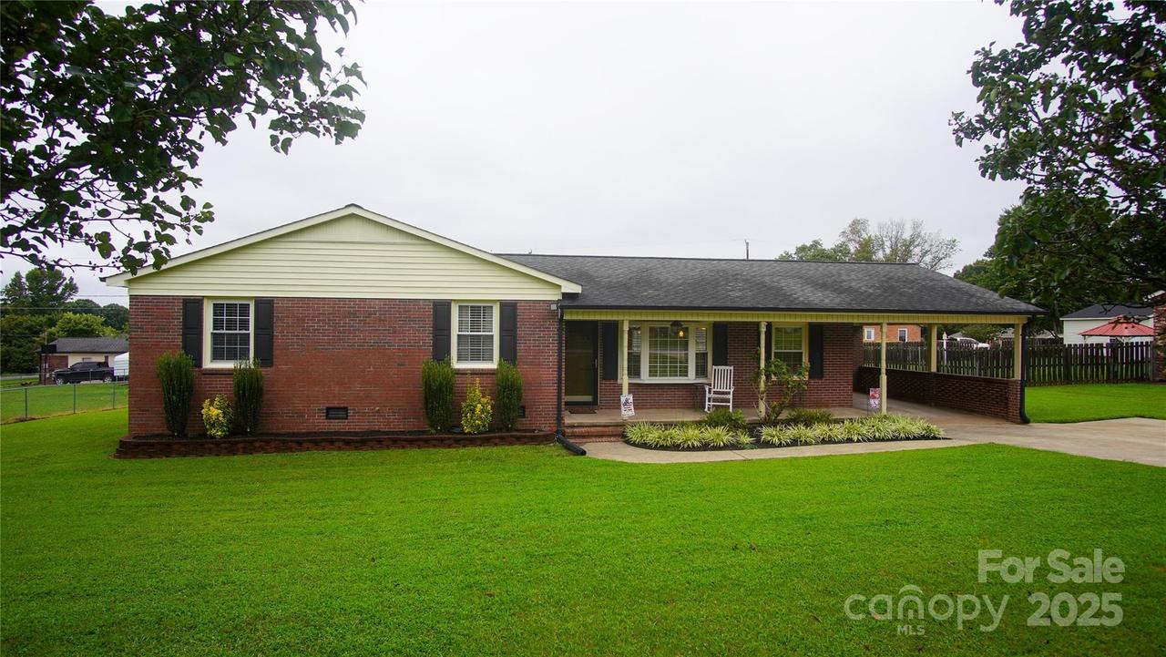 112 White Plains Dr., Kings Mountain, NC 28086