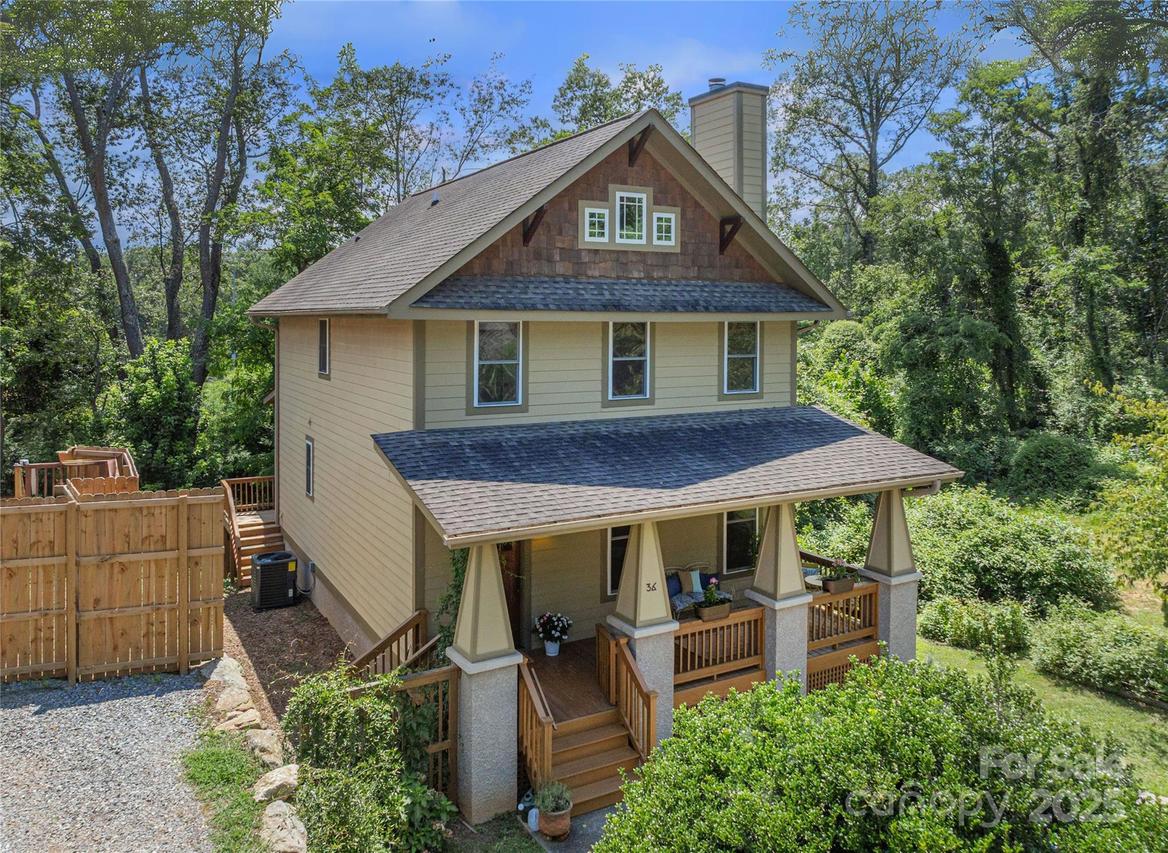 36 Richie St., Asheville, NC 28801