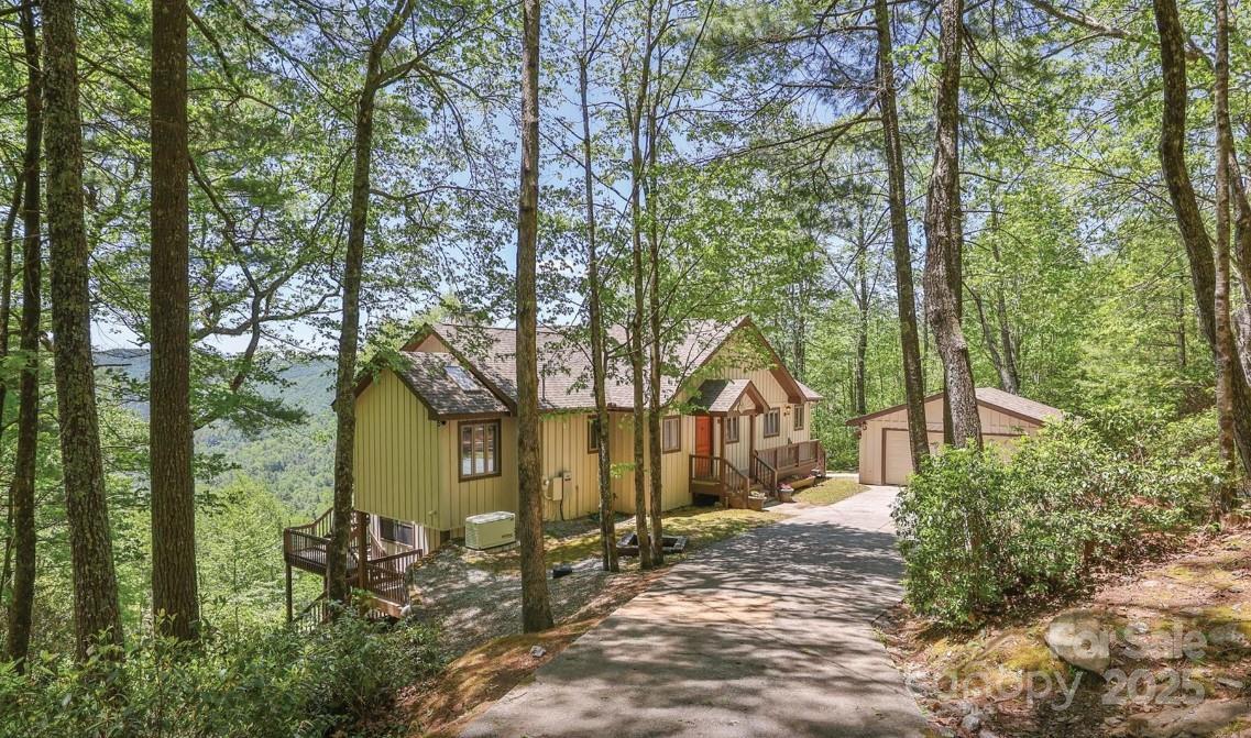169 Heather View Ln., Sapphire, NC 28774