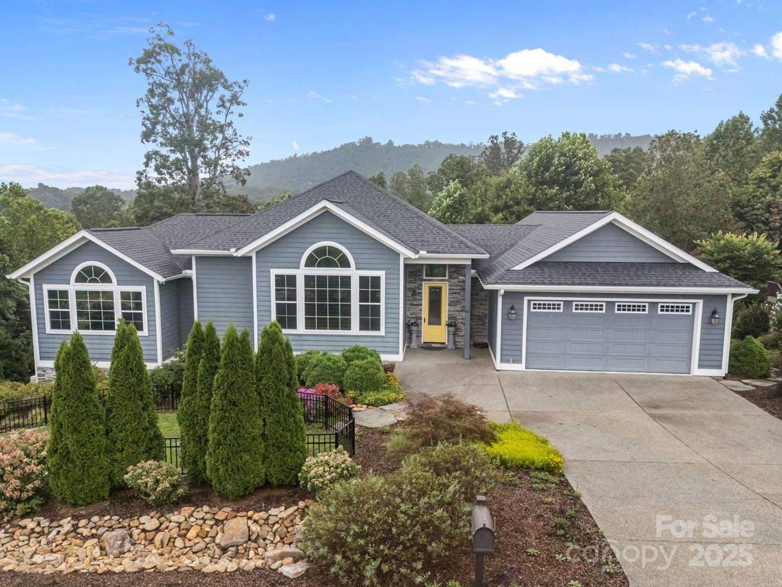 45 Penley Park Dr., Weaverville, NC 28787