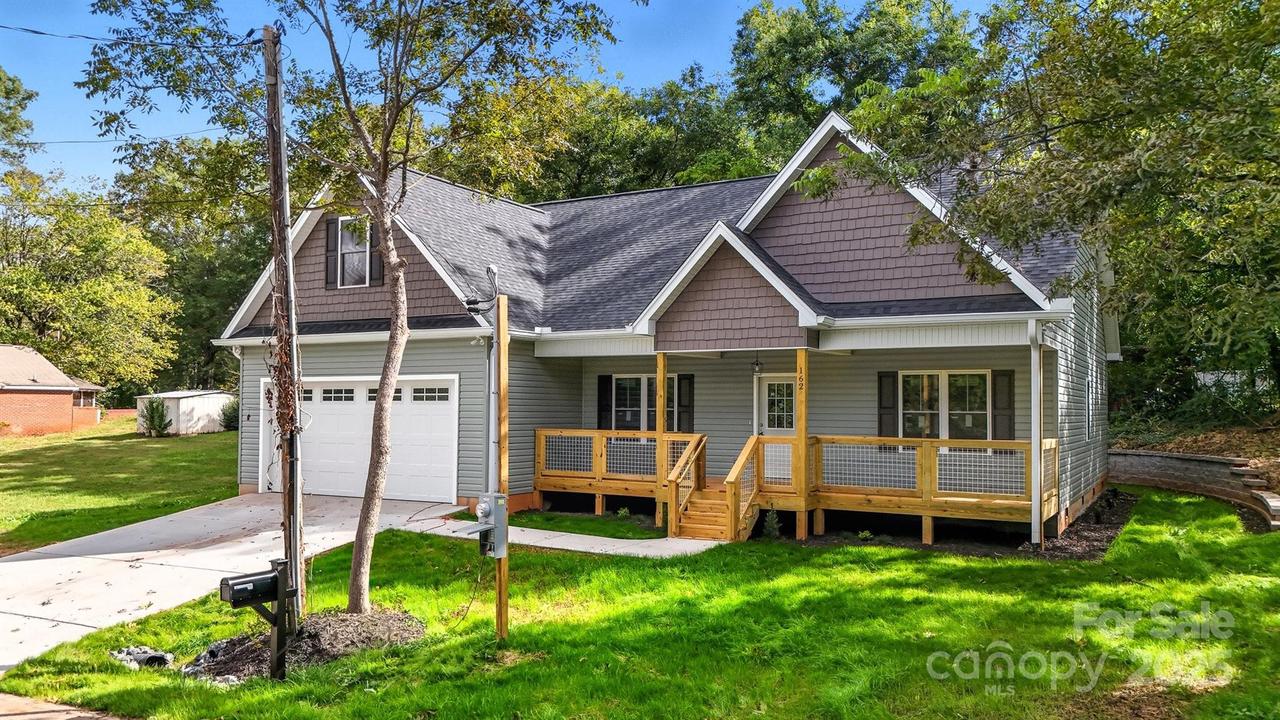 162 4th St., Taylorsville, NC 28681