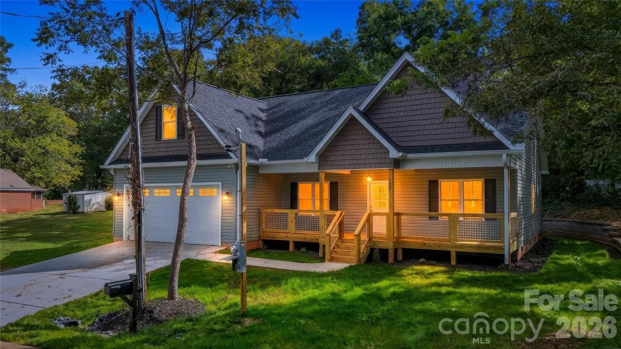 162 4th St., Taylorsville, NC 28681