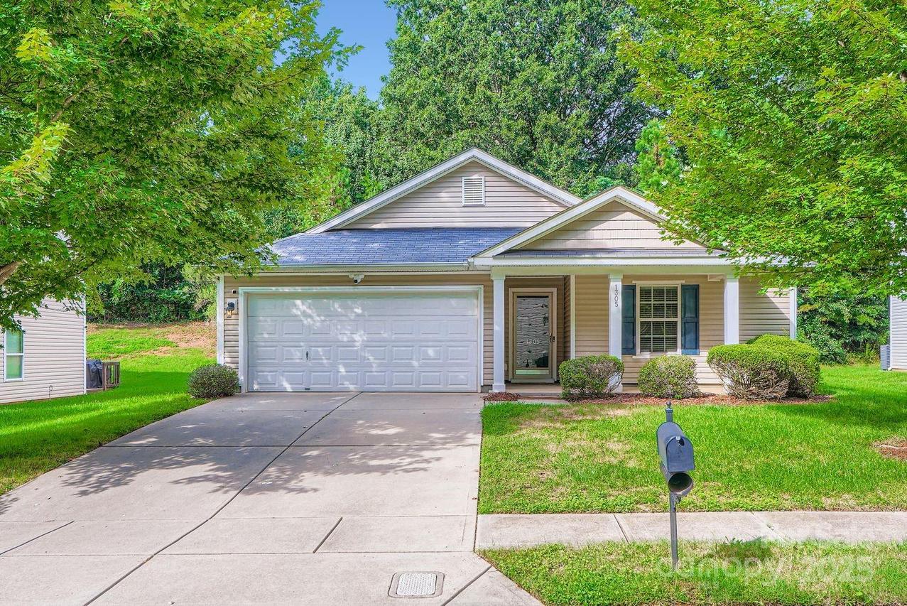 1305 Lauren Village Dr., Charlotte, NC 28213