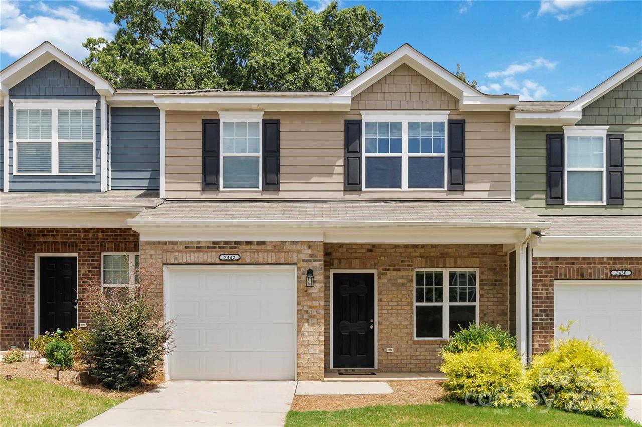 7432 Sienna Heights Pl., Charlotte, NC 28213