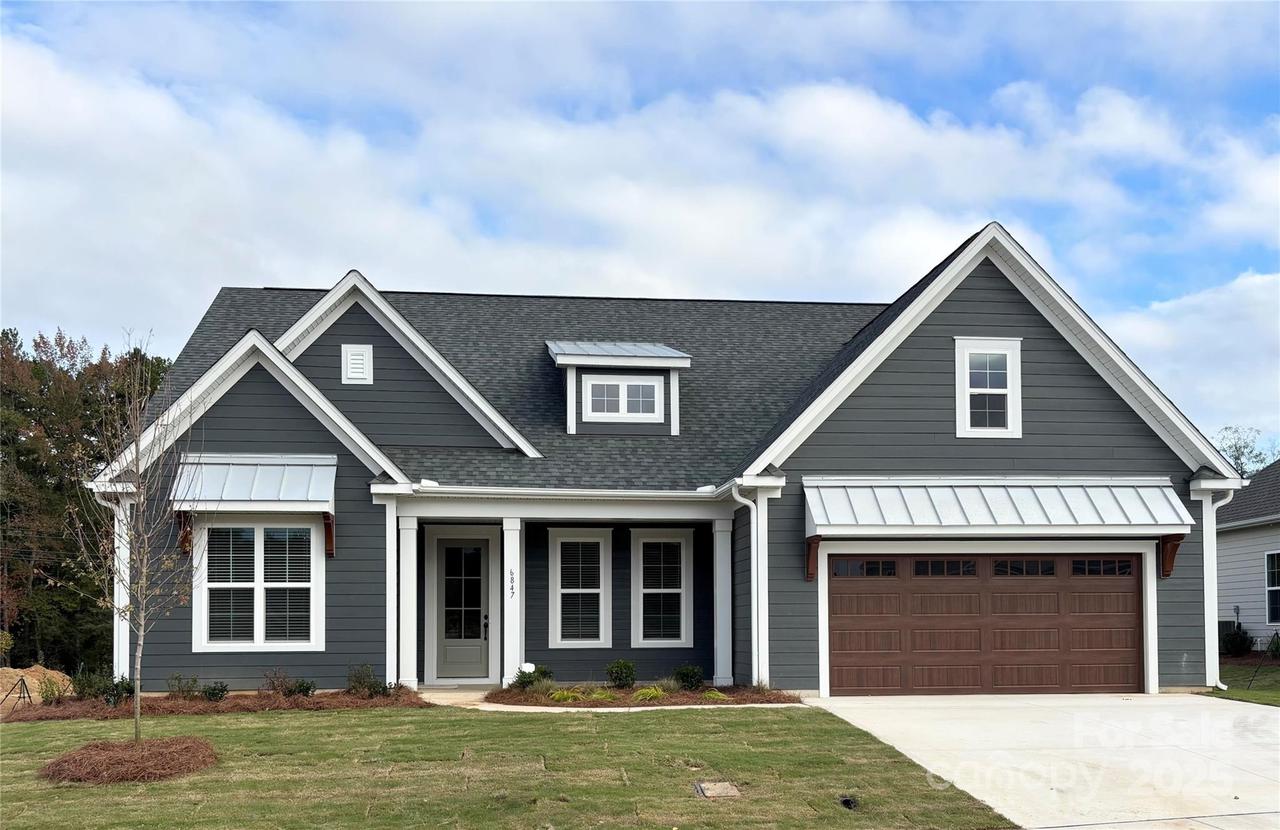 6847 Glen Abby Ln. #7, Mount Pleasant, NC 28124