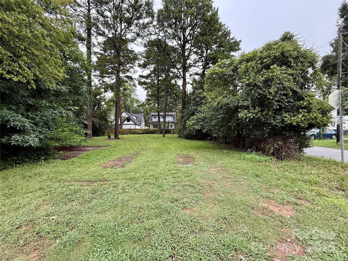 1904 St Paul St., Charlotte, NC 28216