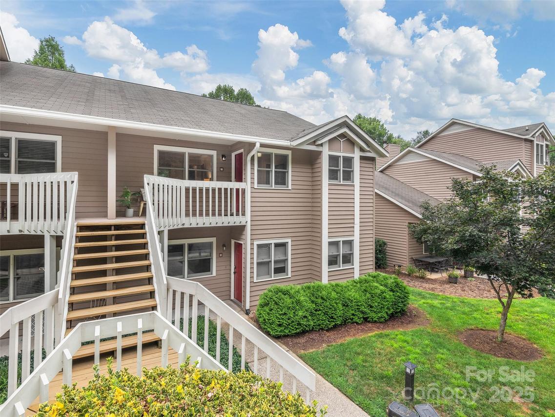 13 Timberlake Dr., Asheville, NC 28803