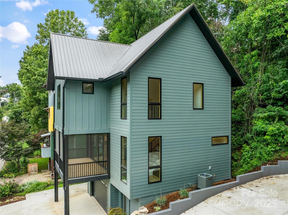 45 Waynesville Ave., Asheville, NC 28806
