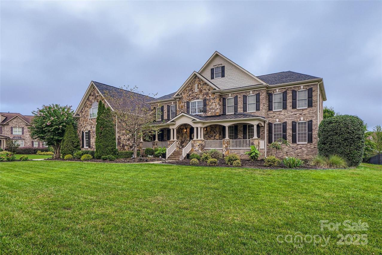 316 Fox Chase Ct., Waxhaw, NC 28173