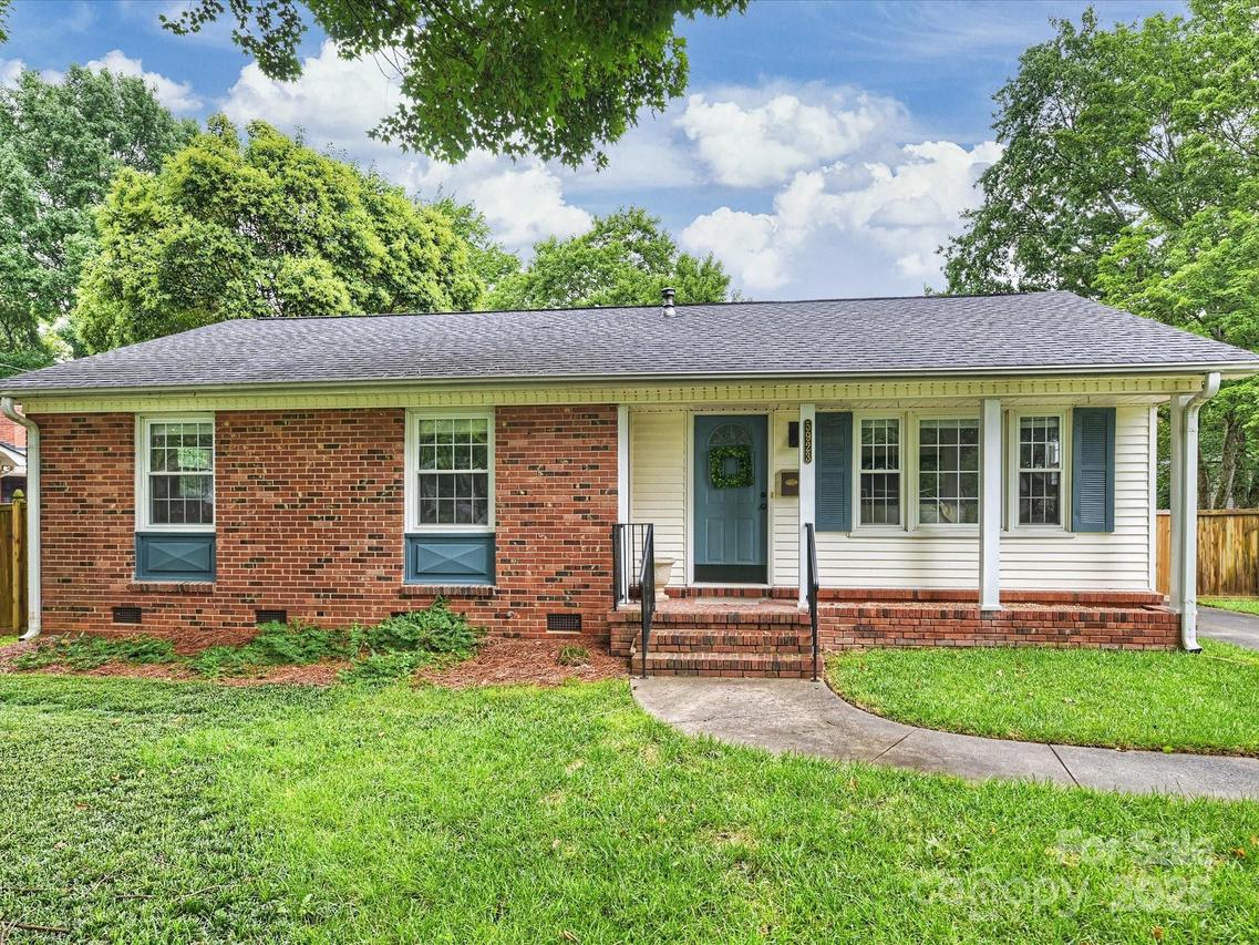 5923 Brookhaven Rd., Charlotte, NC 28210
