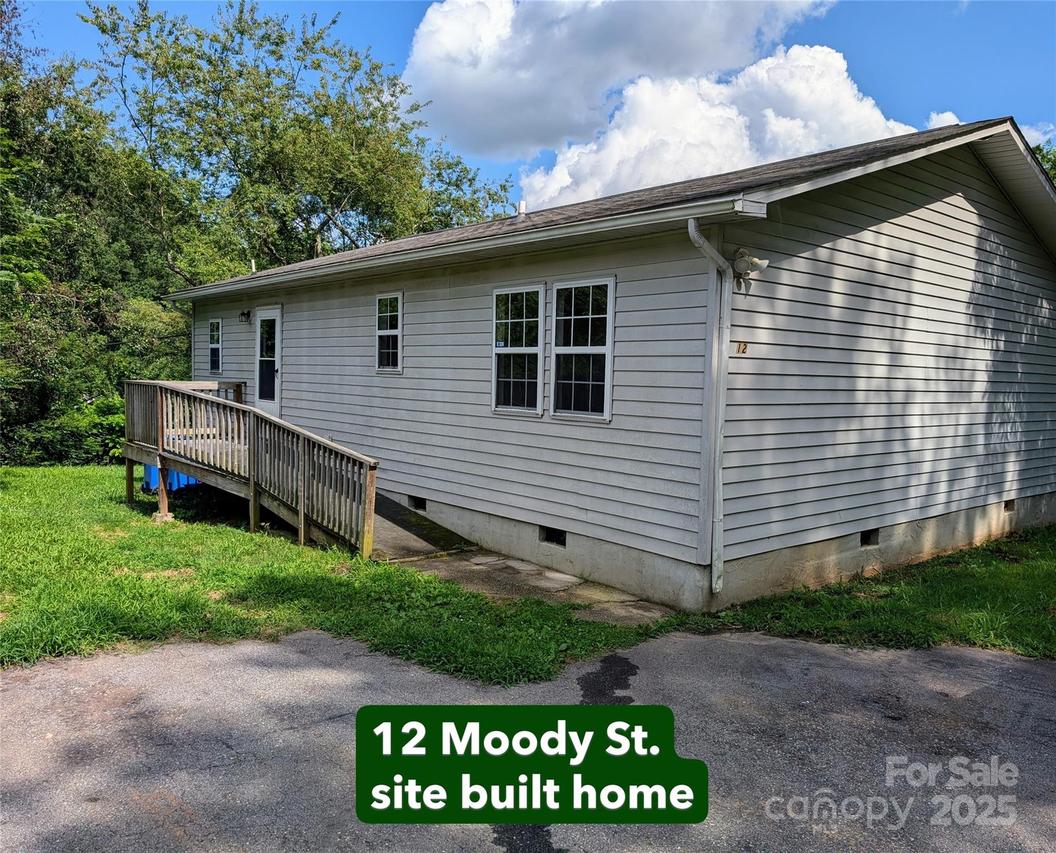 12 Moody St., Asheville, NC 28806