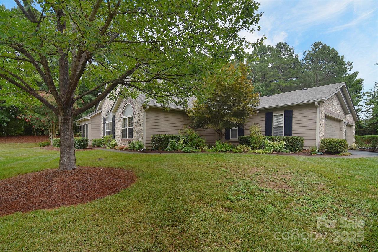 3065 Polo View Ln., Matthews, NC 28105