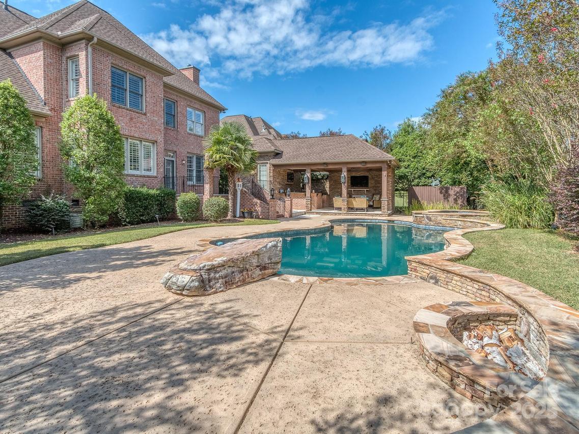 8208 Wingard Rd., Waxhaw, NC 28173