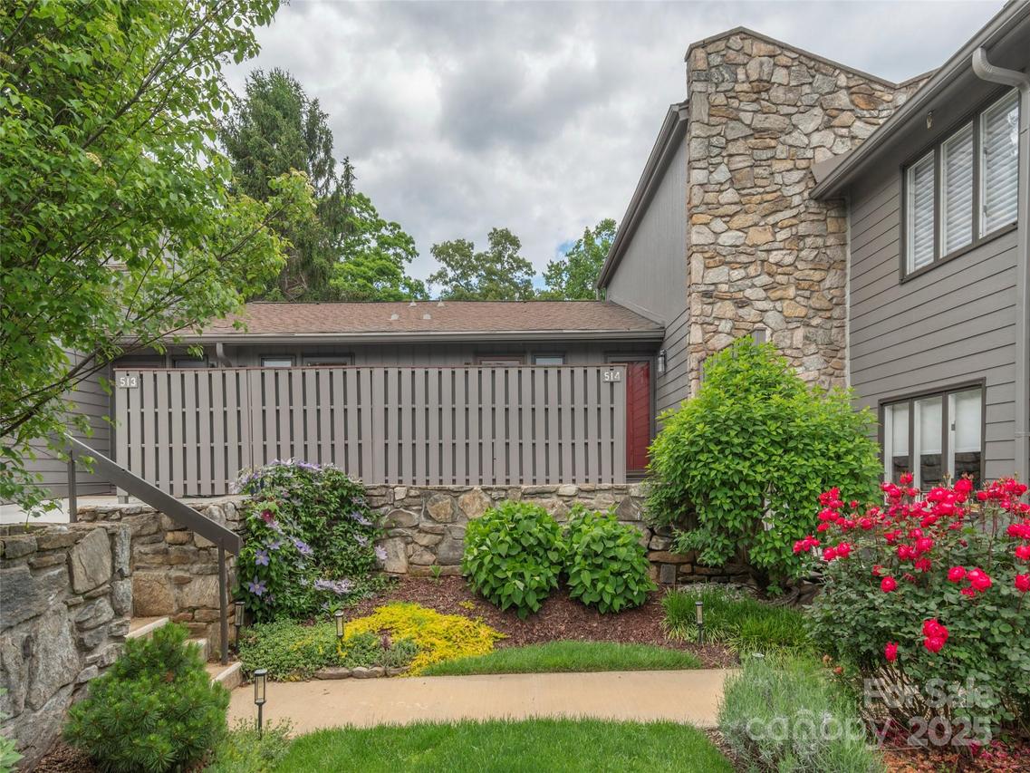 514 Crowfields Ln., Asheville, NC 28803