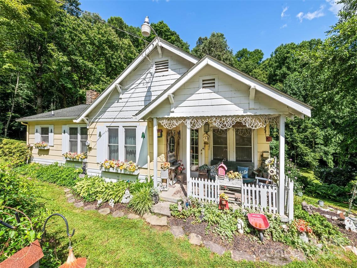 4828 Max Patch Rd., Clyde, NC 28721