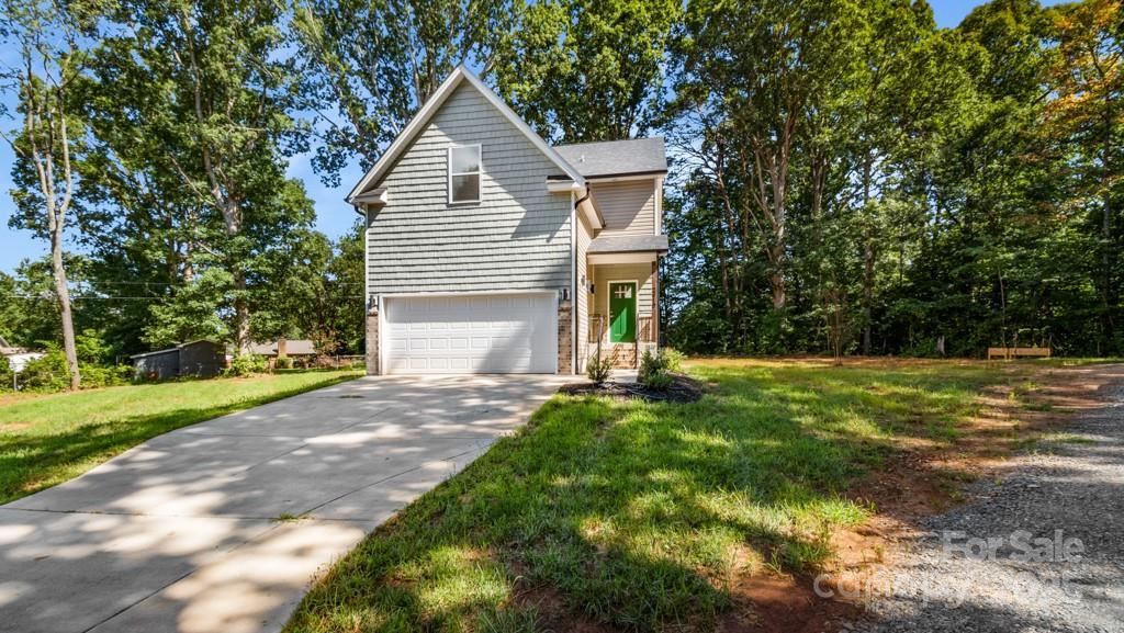 2410 Cedar Ln., Kernersville, NC 27284