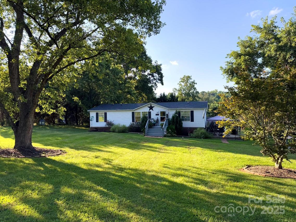 2110 Old Latter Rd., Newton, NC 28658