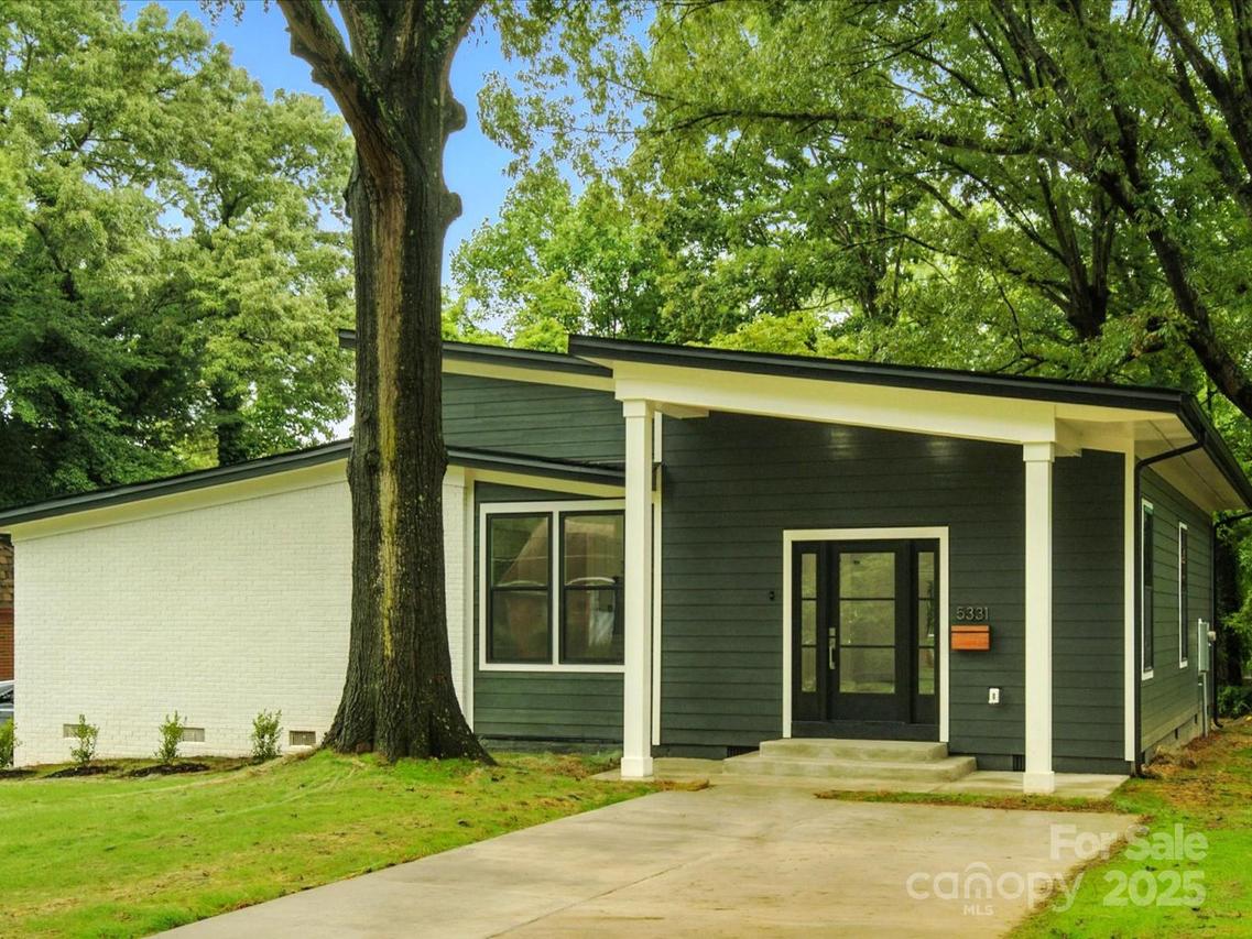 5331 Coburg Ave., Charlotte, NC 28215