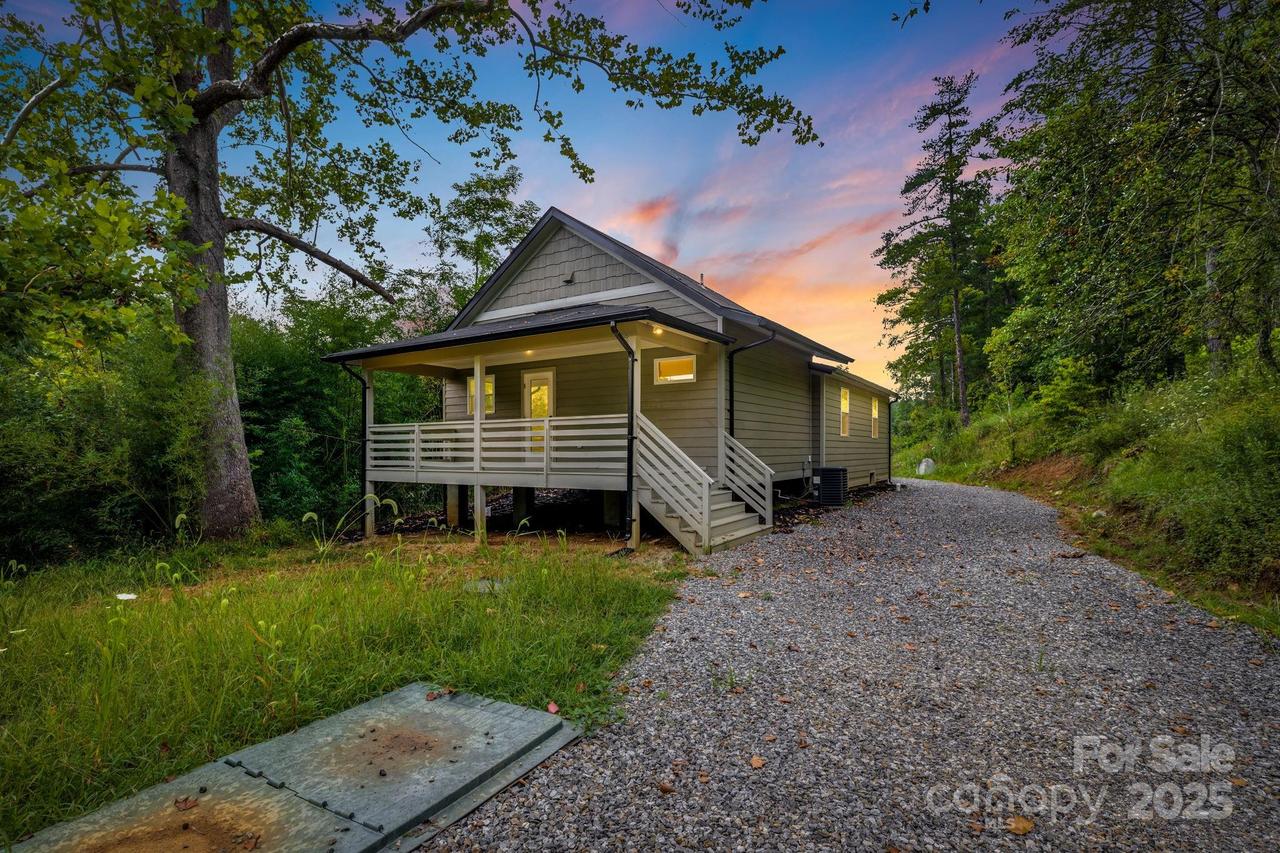 70 Teague Rd., Marshall, NC 28753