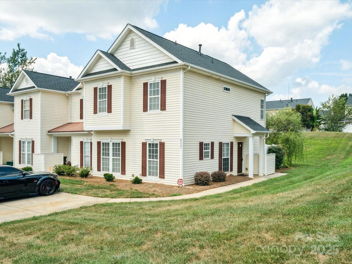 8337 Washoe Pine Ln., Charlotte, NC 28215