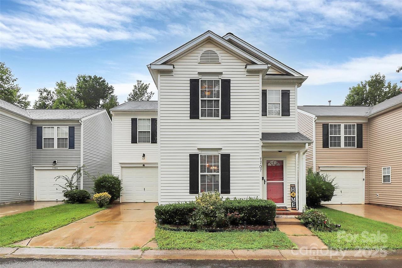 7707 Brisbane Ct., Charlotte, NC 28215