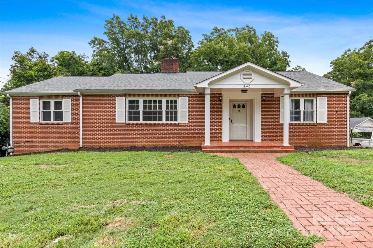 443 W Main St., Elkin, NC 28621