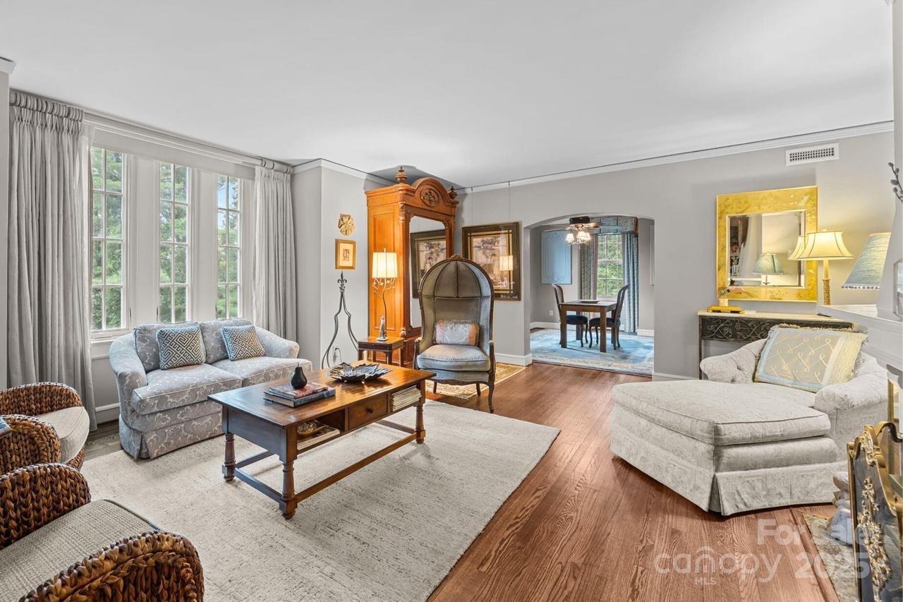 185 Macon Ave. #B9, Asheville, NC 28804