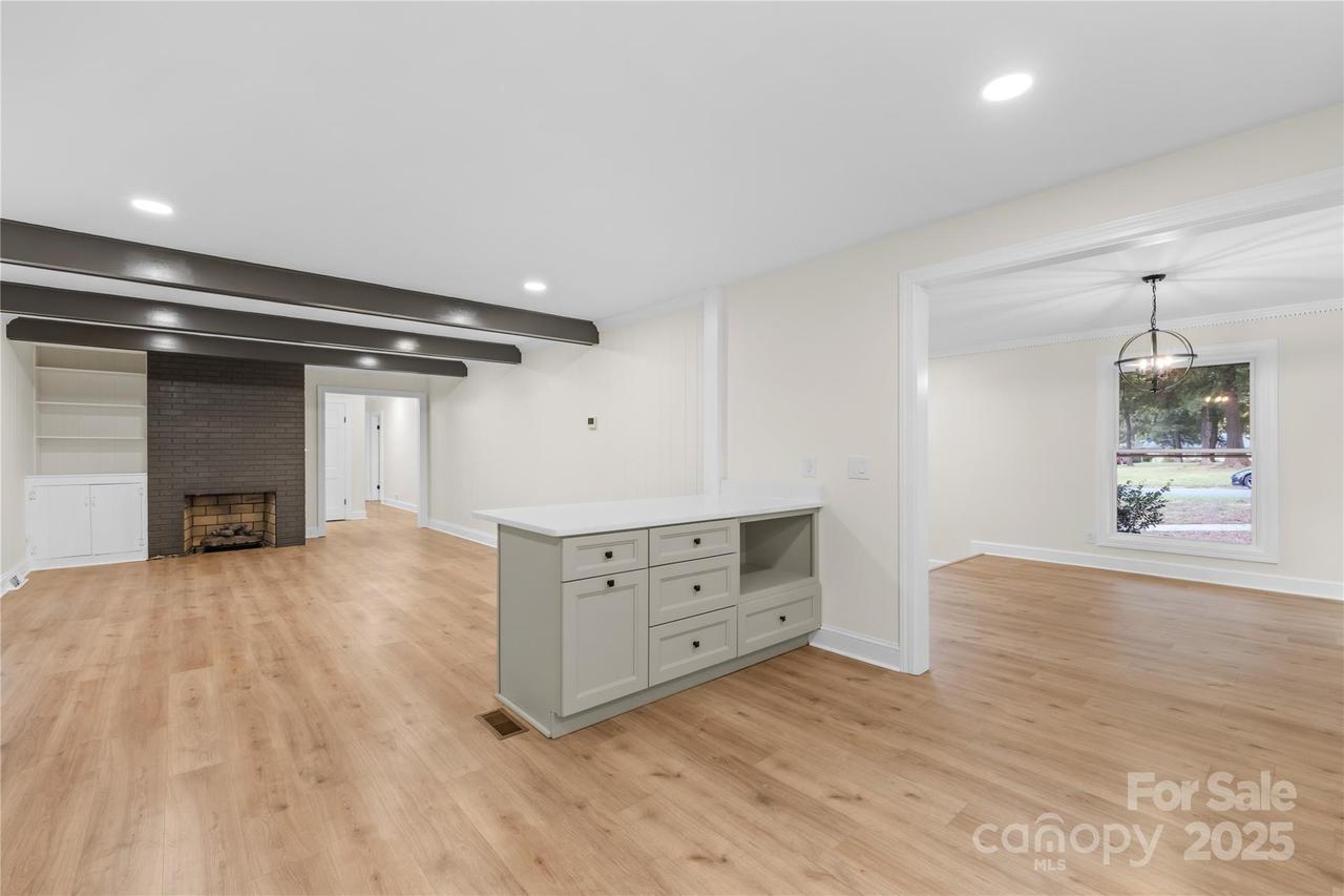 1120 Crestview Ave., Salisbury, NC 28144