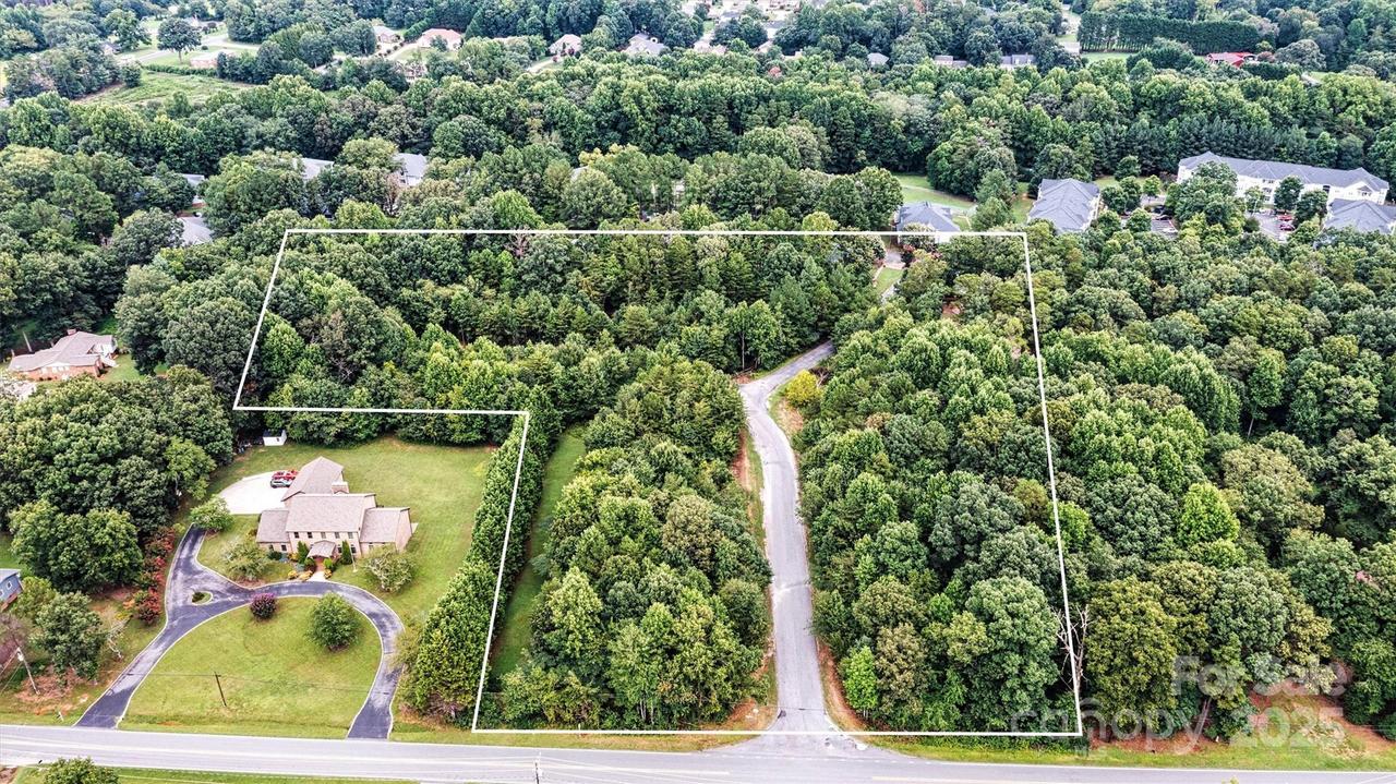 2807 17th Street Ct. #1-14, Hickory, NC 28601