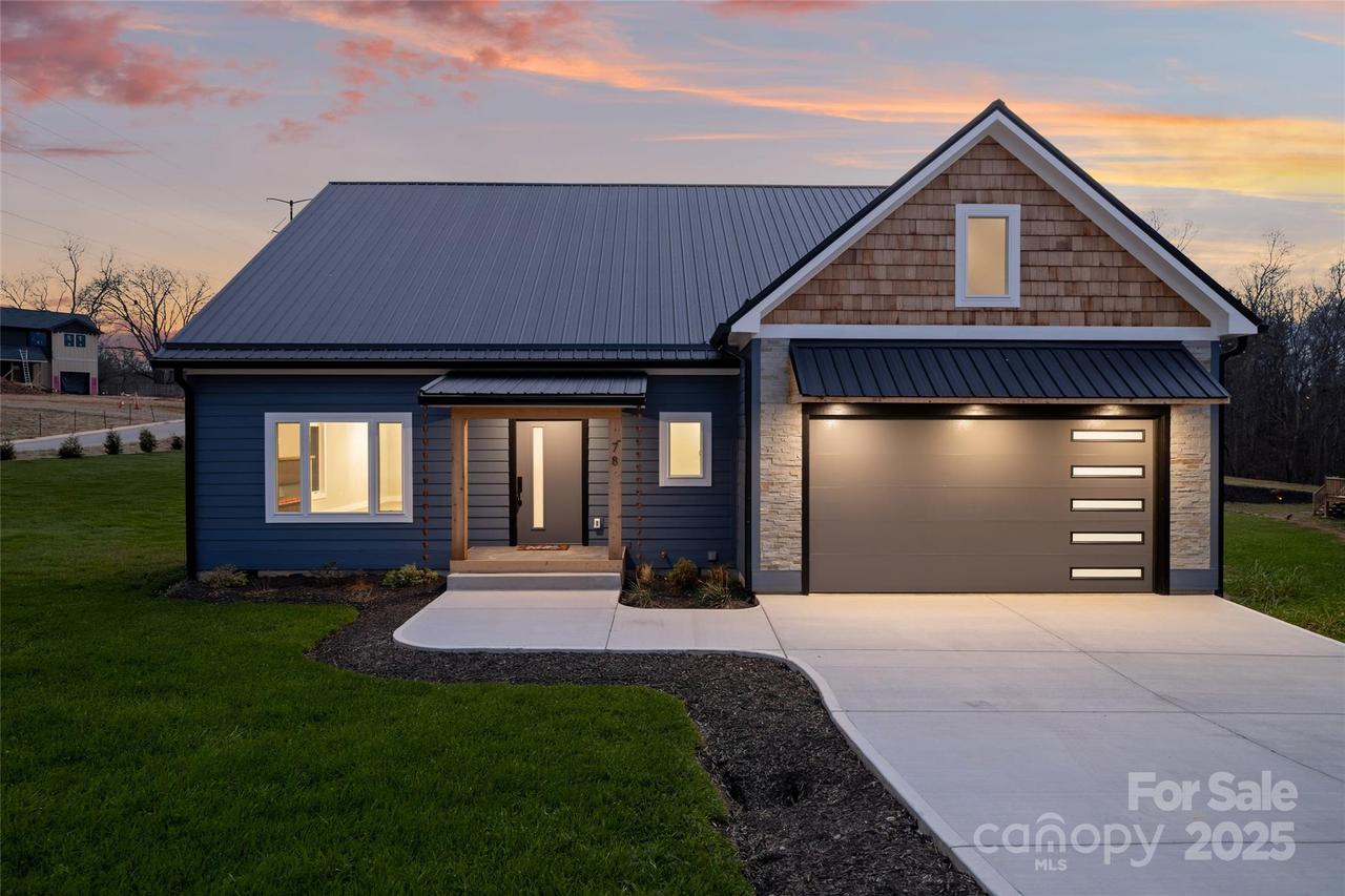 78 Scott Meadows Dr., Asheville, NC 28806