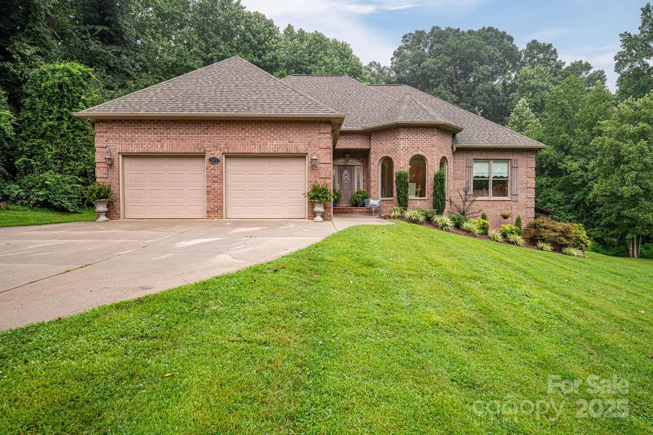 543 Roy Eaker Rd., Cherryville, NC 28021