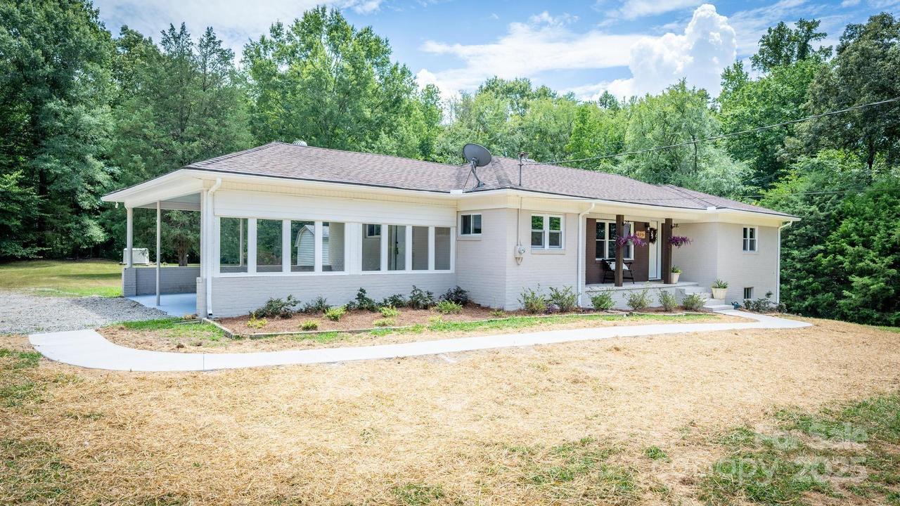 675 Nc 801 Hwy., Woodleaf, NC 27054